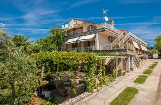 Apartment Anima Klimno Exterior photo